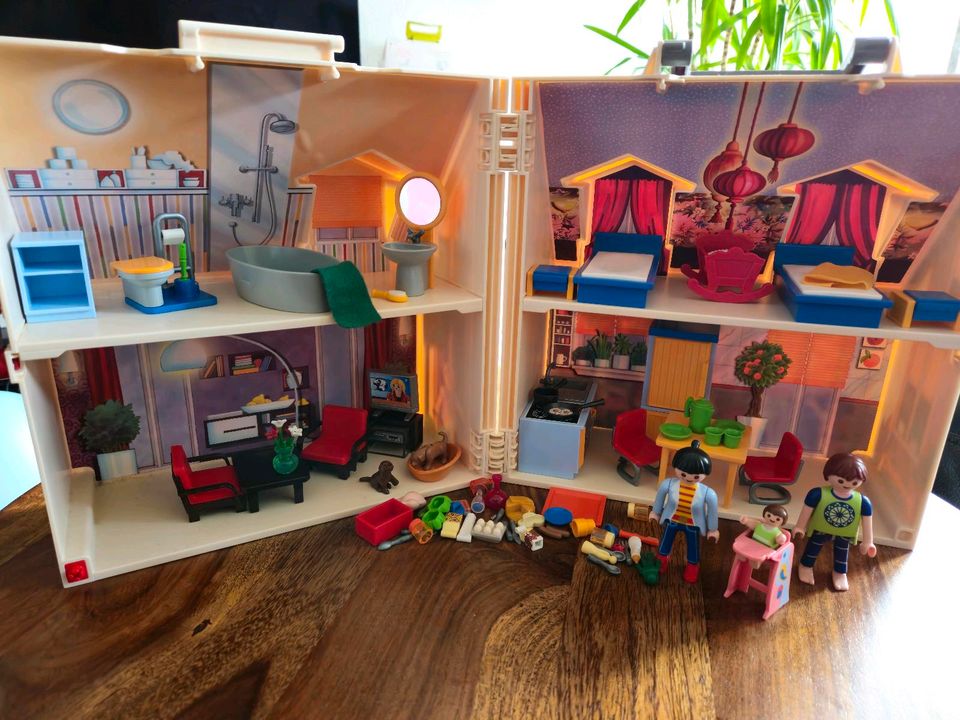 Playmobil mitnehm puppenhaus in Elmshorn