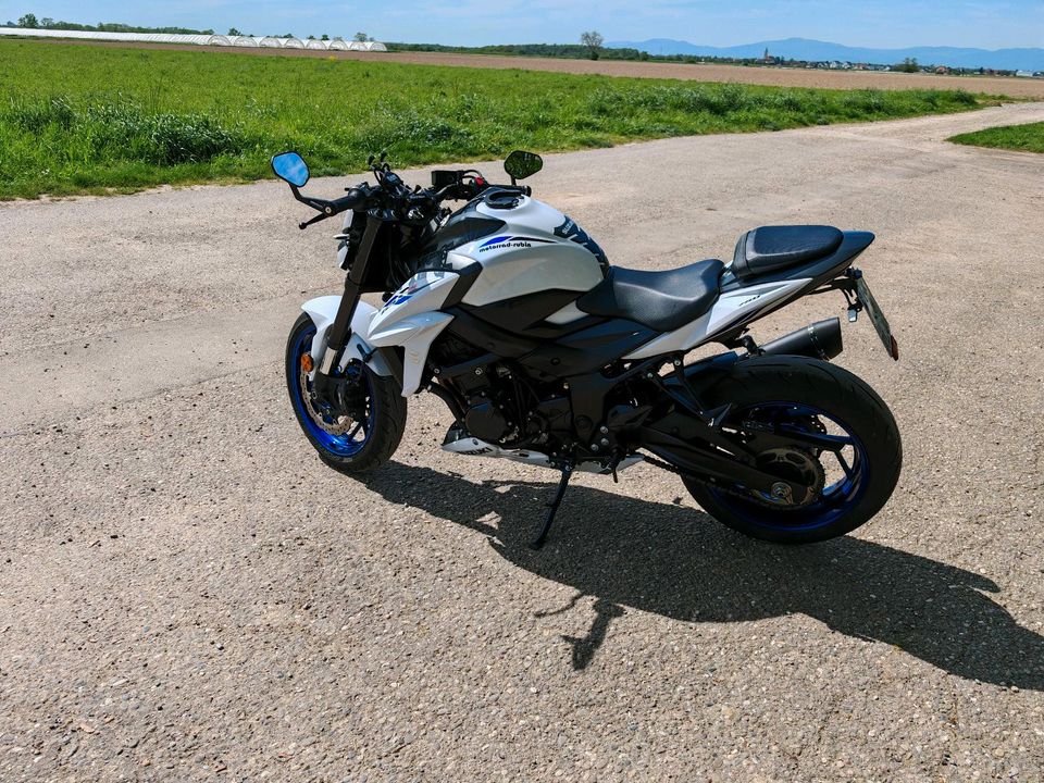 Suzuki GSX-S 750 in Bad Krozingen