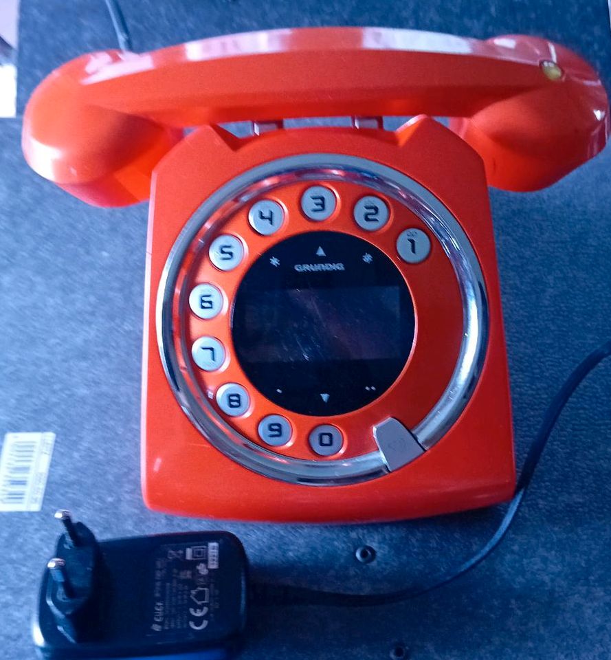 Sixty Retro Telefon Schnurlos GRUNDIG in Kamp-Lintfort