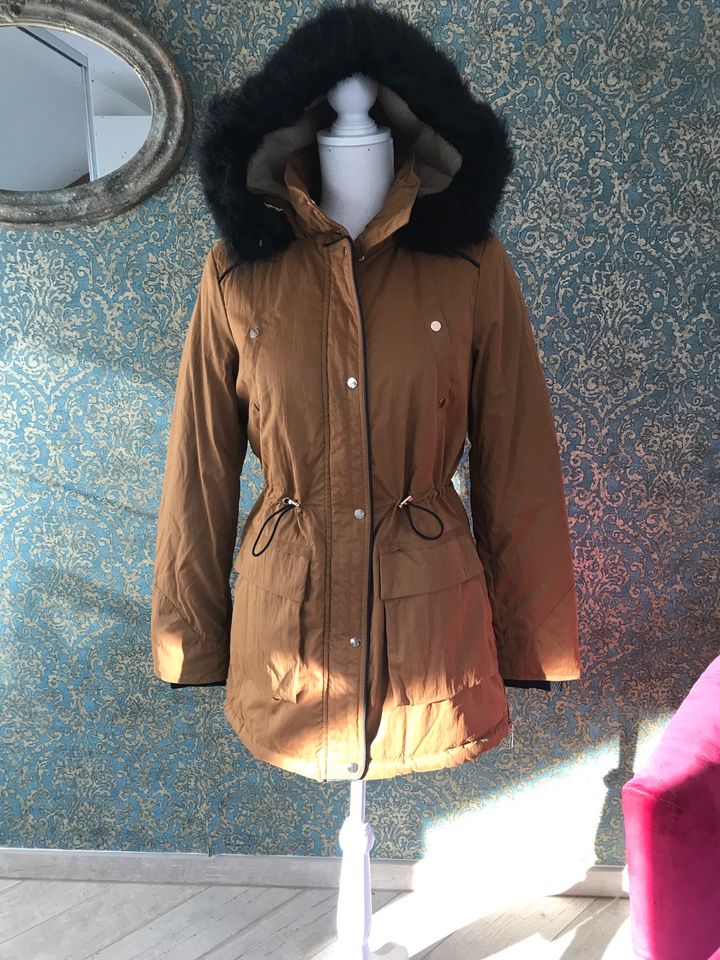 Winter Jacke Mantel Parka braun Gold  gelb Senf 36 S in Oelsnitz / Vogtland