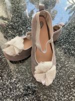 H&M Ballerina Samt grau Glitzerschleife Tüll Gr. 27 München - Schwanthalerhöhe Vorschau