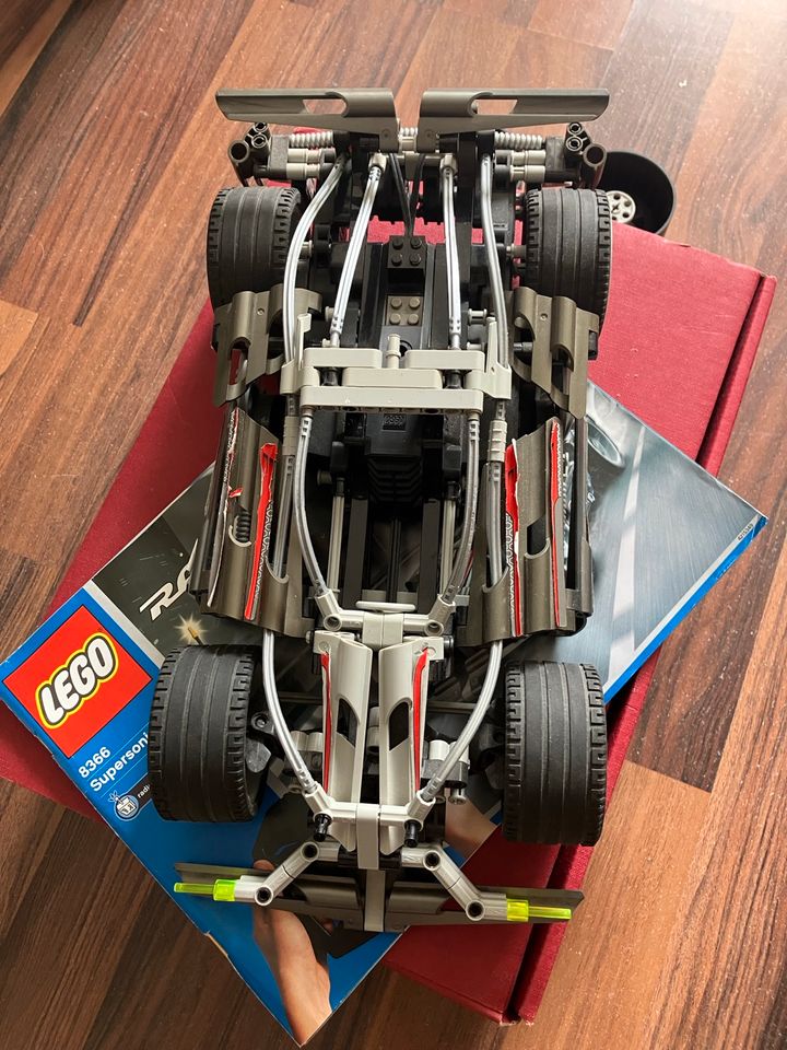 Lego RC 8366 unvollständig in Centrum