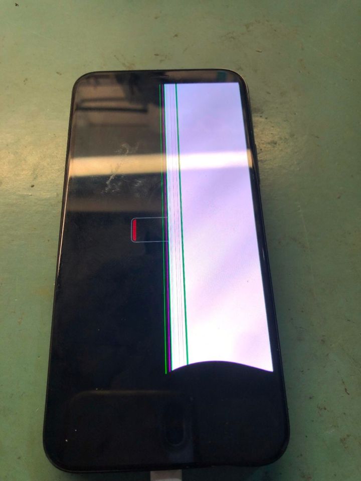 iPhone Display Reparatur Weil Am Rhein, Lörrach und Basel Region in Weil am Rhein