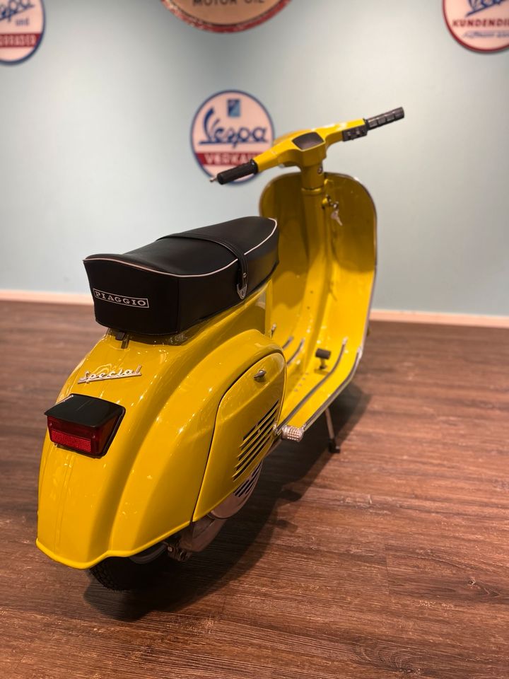 Original Piaggio Vespa 50 Special 1972 1.Serie Giallo Chromo in Landshut