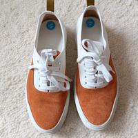 closed Schuhe Sneaker Wildleder gr. 39 orange weiß canvas Düsseldorf - Friedrichstadt Vorschau