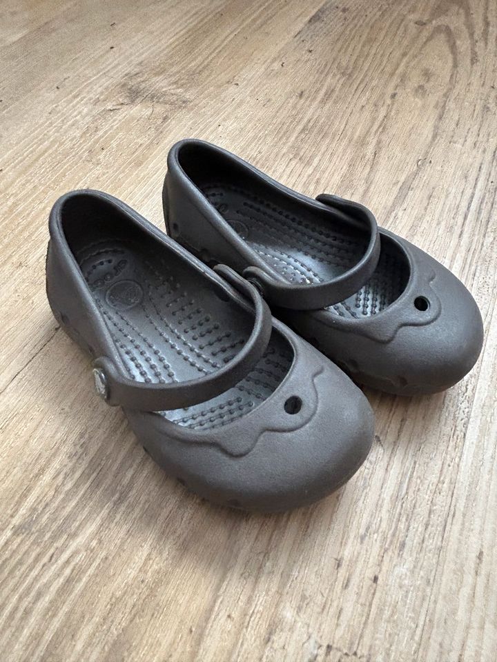 Crocs Ballerina Gr. 23 in Einbeck