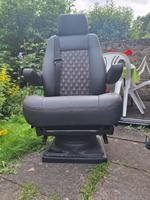 Vw T5 2x Drehsitz plus 3er Sitzbank Leder Hessen - Solms Vorschau