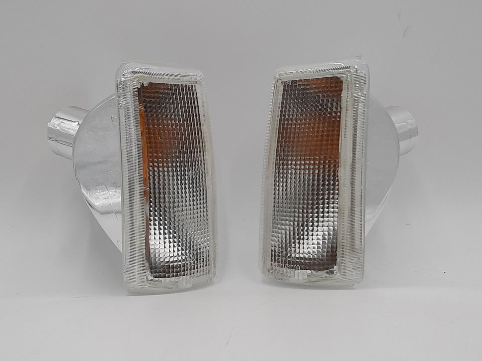 Opel Corsa A 83-90 GSi TR SR weiße Blinker Frontblinker NEU Italy in Hagermarsch