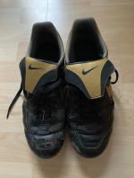 Nike Fußballschuhe mit Stollen Größe 44,5 (UK 9,5) Baden-Württemberg - Göppingen Vorschau