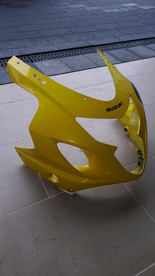 Frontverkleidung, Kanzel Suzuki GSXR 600/750 K4/K5 in Lage