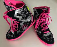 Zumba Schuhe Turnschuhe Sportschuhe Gr. 35,5 Nordrhein-Westfalen - Pulheim Vorschau