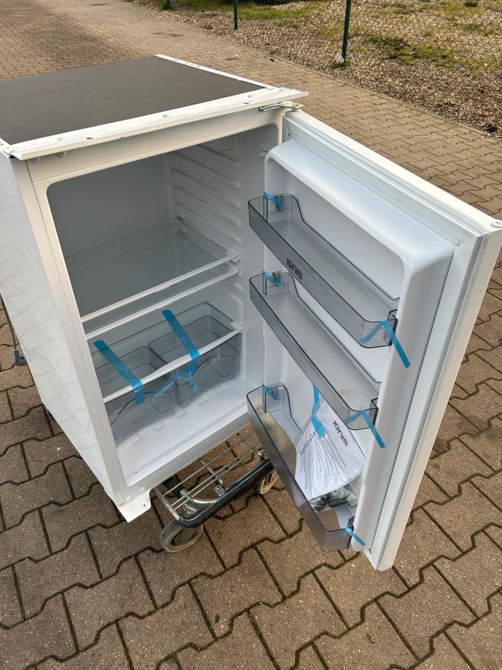 Einbau Kühlschrank NEU !!!! in Langenhagen