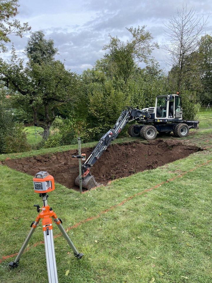 Pool Aushub Baugrube Graben Fundamente in Ensdorf