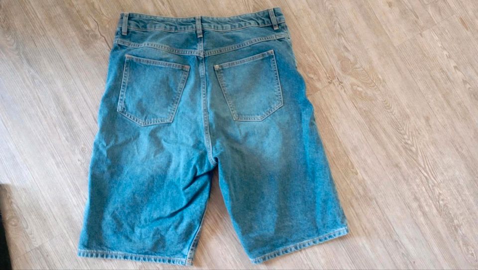 3 Jeans Shorts von H&M in Gr. 170 in Rietberg