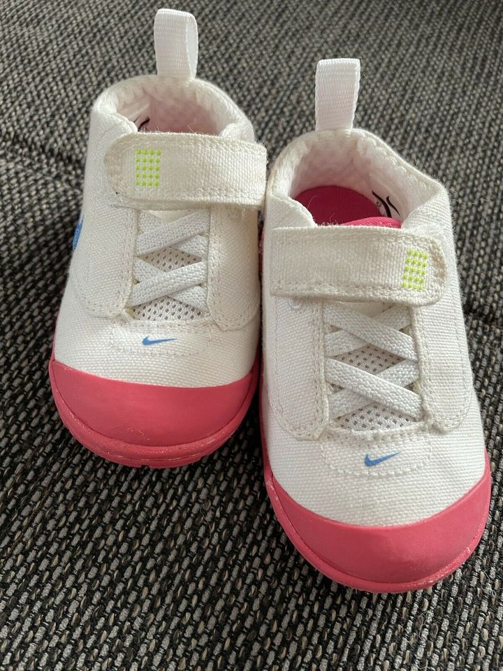 Baby Schuh „Nike“ Gr. 21 NEU!!! in Osterweddingen