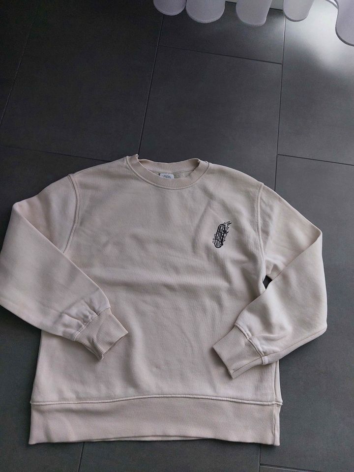 Zara Sweatshirt Creme Gr. 10 / 140 in Pulheim