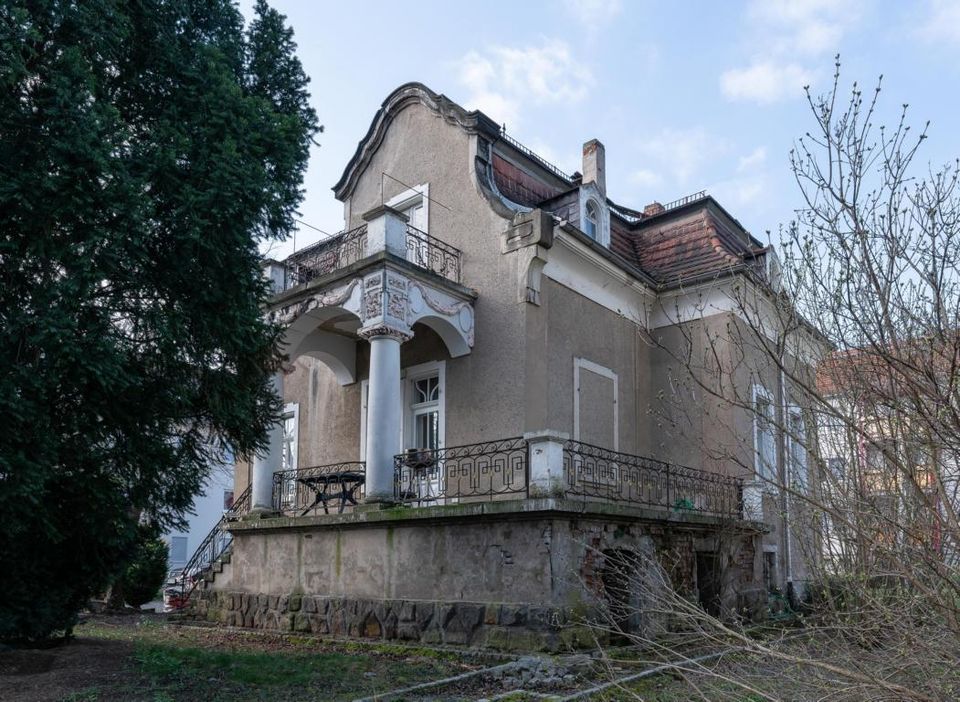 freistehende neobarocke Stadt-Villa mit Balkon, Terrasse & Denkmalschutz + Afa in Heidenau