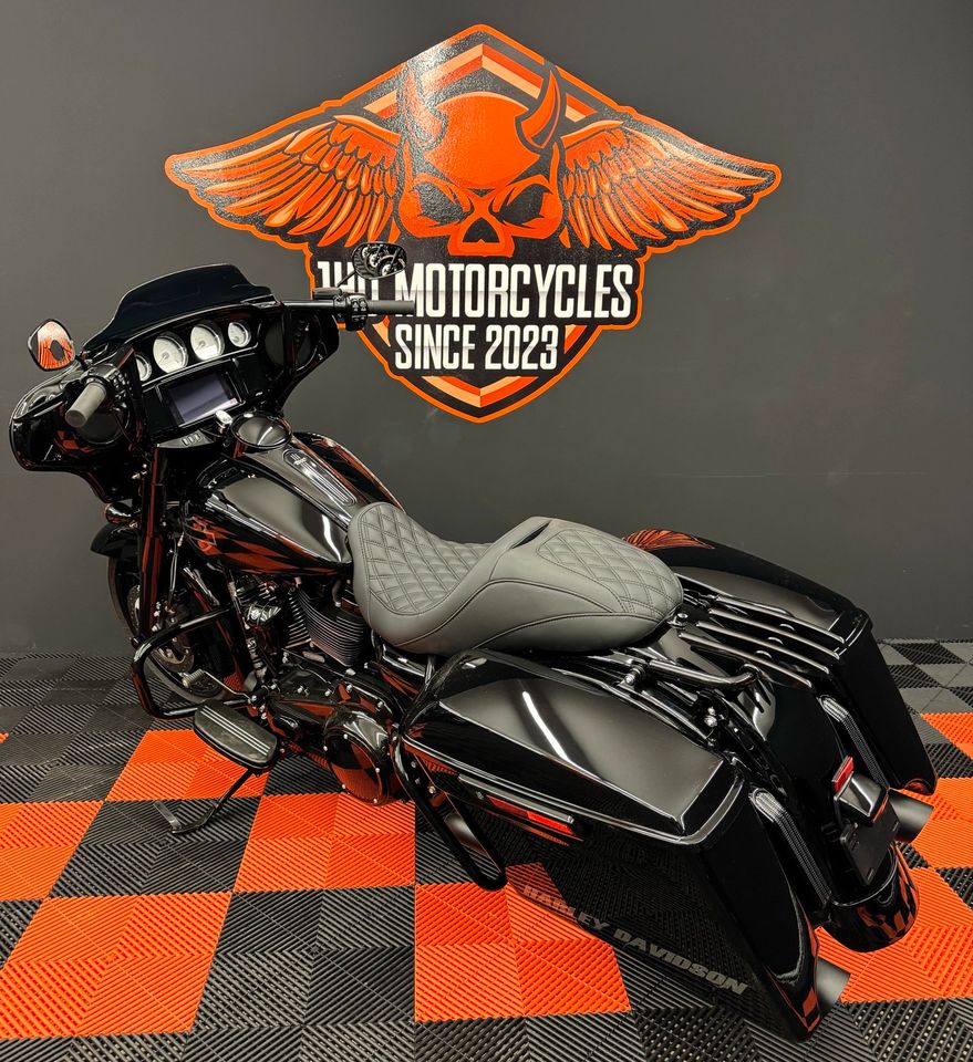 Harley Davidson Street Glide 107 in Birkenfeld