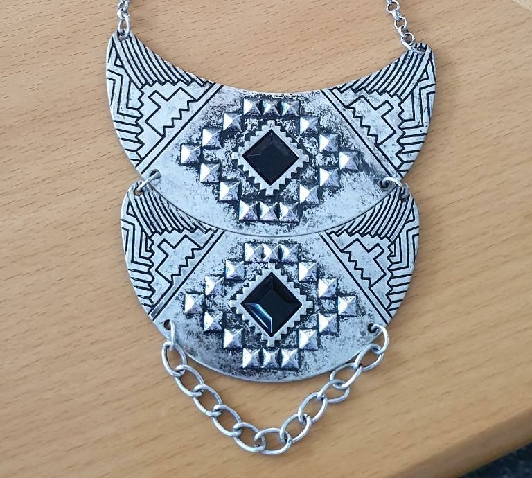 Kette Halskette Silber Ornamente in Wehr
