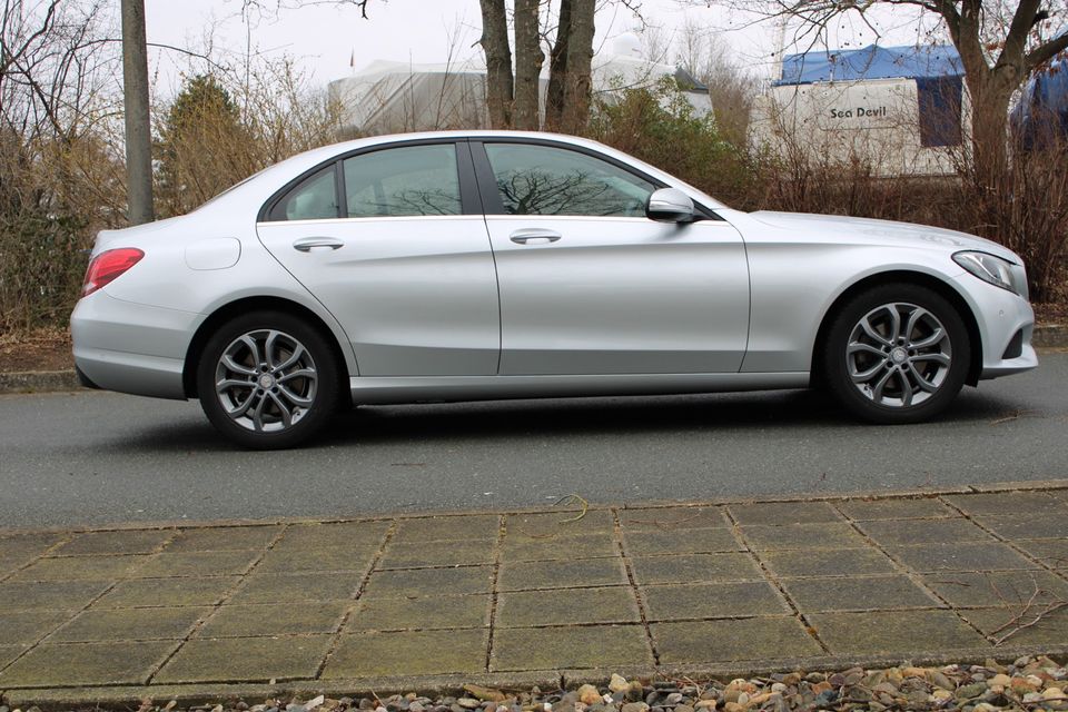 Mercedes C200 Scheckheft gepflegt ✅ Inspektion bei 113 000km in Nürnberg (Mittelfr)