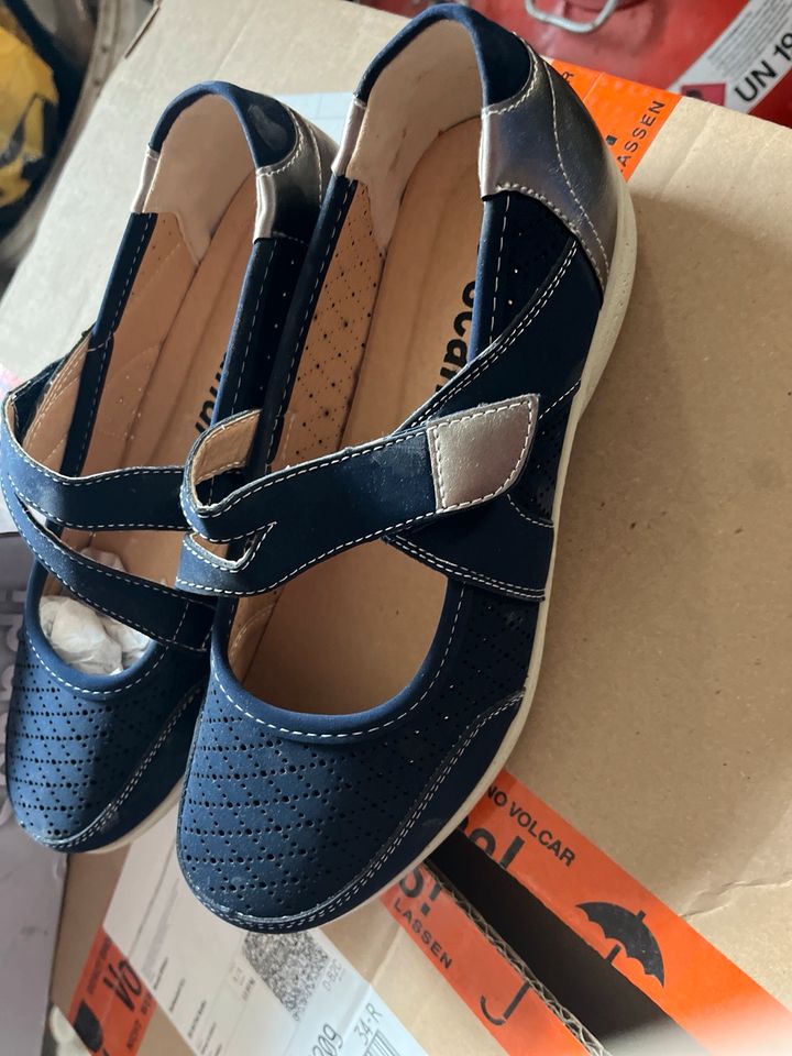 Damen Schuhe Frühling Sommer gr 38 neu Halbschuhe Sandalen in Bockwitz