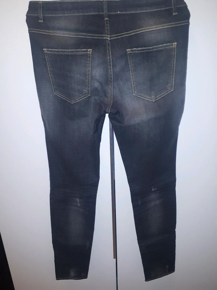 Benetton Jeans Skinny in gr. L ( W 31) in Hannover