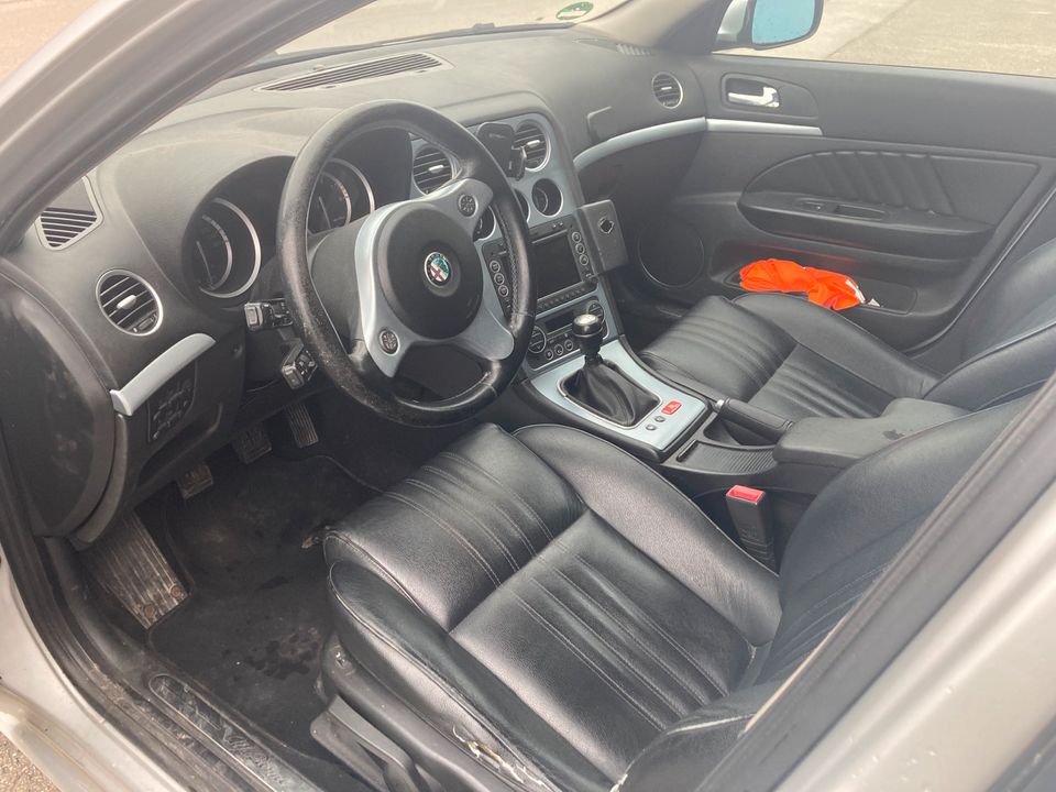 Alfa Romeo 159 2.2 JTS mit TÜV in Au