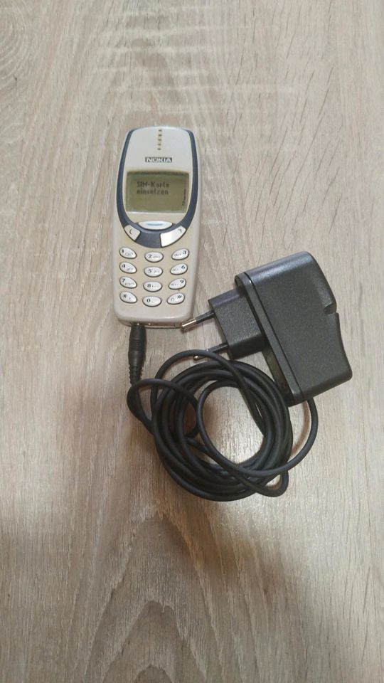 Nokia 33/10 Grau Retro Tastenhandy Vintage mit Ladekabel in Gadebusch