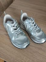 W6YZ Mädchen Sneaker Schuhe gr.28 Nordrhein-Westfalen - Siegen Vorschau