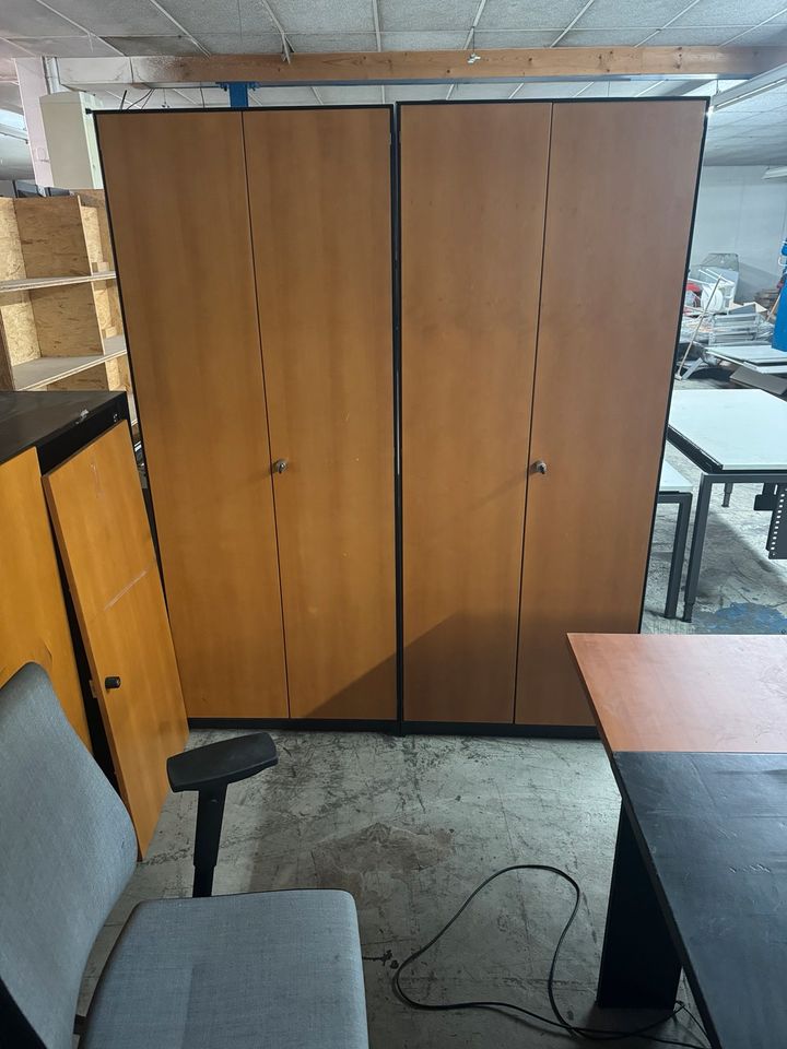 Büro Möbel Komplett Set mit Schreibtisch, Schränke, Sideboards in Dietersheim