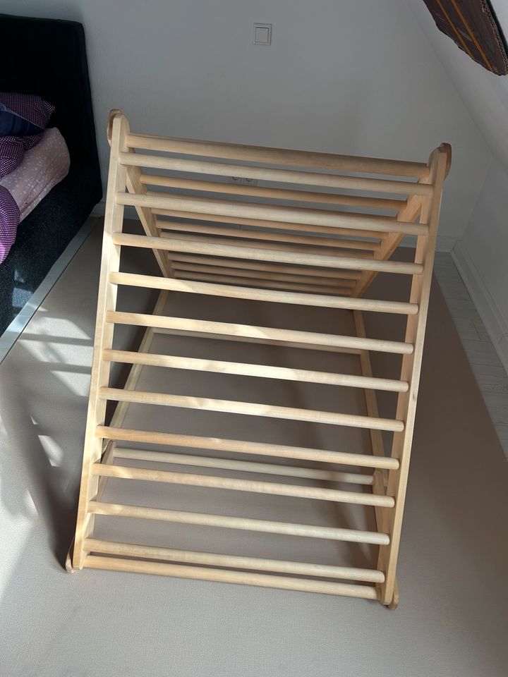 Kletterdreieck groß 120cm Rutsche Sprossen Seil Pikler Montessori in Ratingen