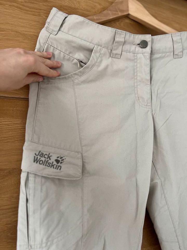 Jack Wolfskin Wanderehose Größe 36 Größe S in Rohrbach