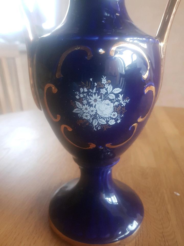 Schöne alte Vase aus Italien in Oberkrämer