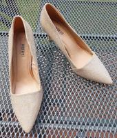 Glitzer Pumps in Gold 42 Hessen - Eschborn Vorschau