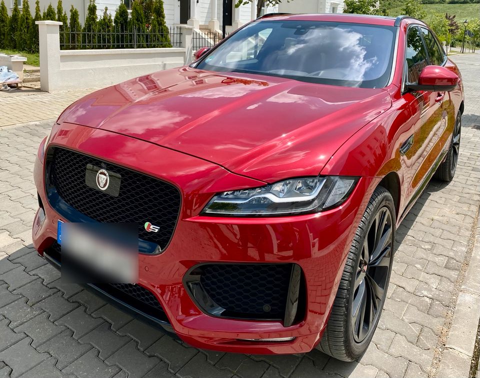 Jaguar F-Pace First Edition Vollauslastung Scheckheft in Worms