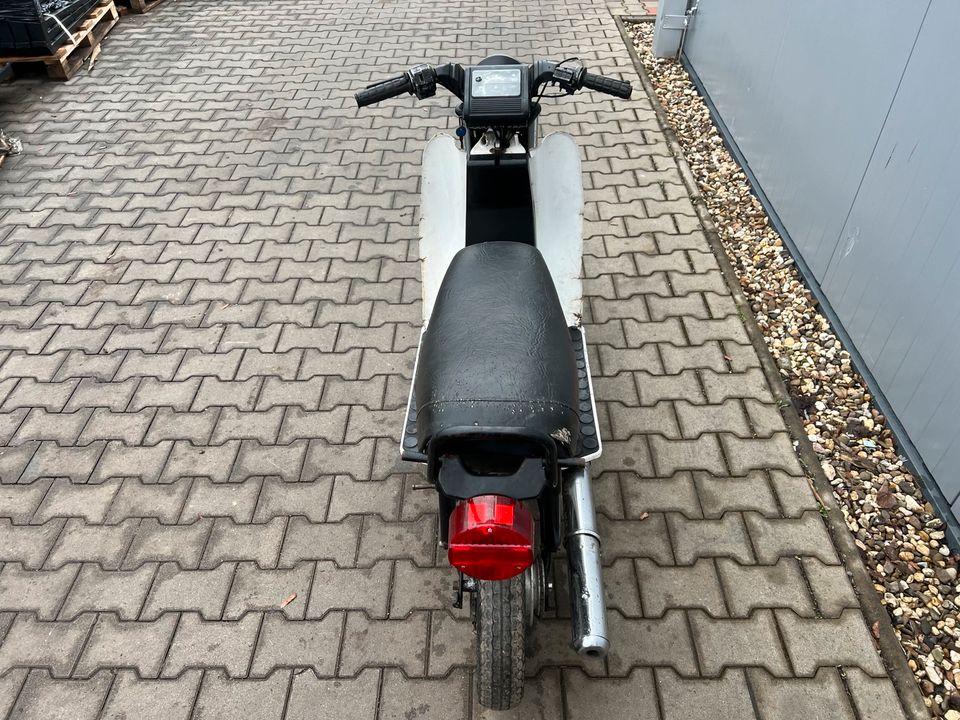 Simson SR50 SR 1990 4-Gang Moped Mofa Roller IFA Star in Osterweddingen