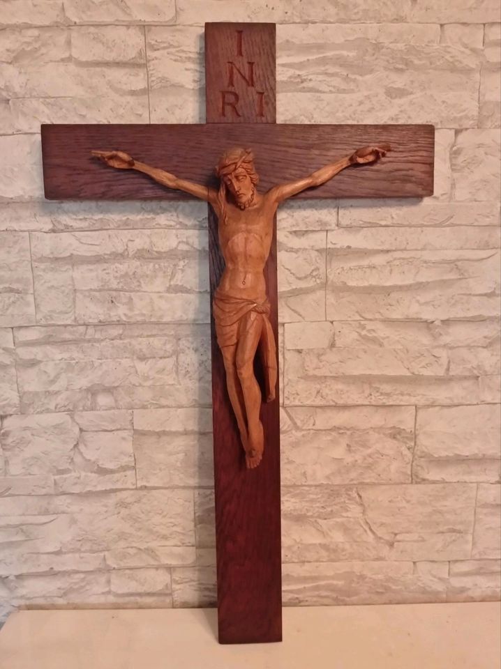 Großes Jesus Kreuz Kruzifix Holz Inri in Horstedt (Niedersachsen)