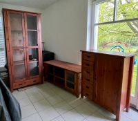 Wohnzimmer Massivmöbel TV Schrank Vitrine Schrank Möbel Nordrhein-Westfalen - Lage Vorschau