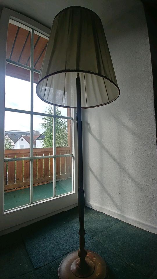 Stehlampe vintage in Hürth