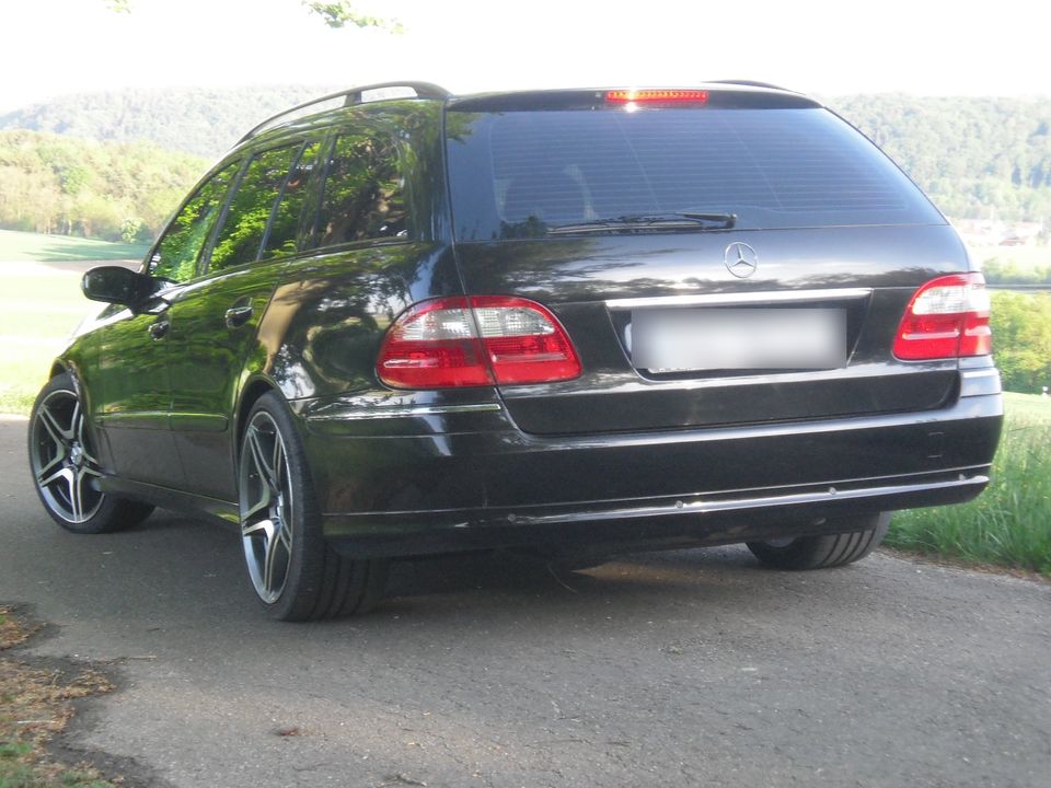 Mercedes  Benz  320  E in Kelheim