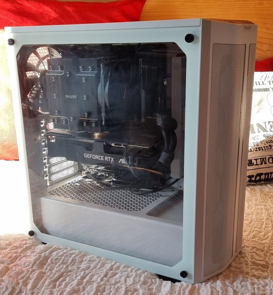 Desktop PC Gamer / AMD Ryzen 9 3900X / RTX2080 Super / 32 GB RAM in Dinslaken