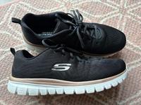 Sketchers Sneaker schwarz 41 *wie neu* Hessen - Büdingen Vorschau