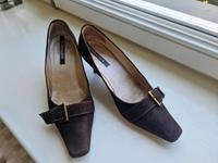 Peter Kaiser Pumps, Wildleder Braun, Gr. 36/3,5 Berlin - Charlottenburg Vorschau