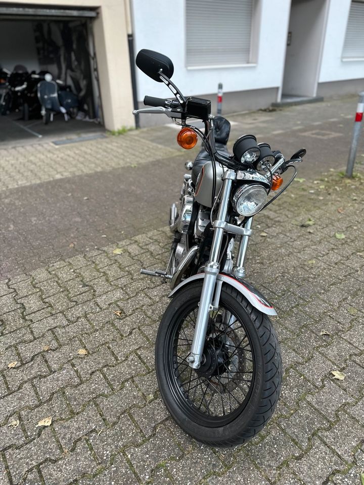 Harley Davidson Sportster XLH 1200 in Düsseldorf