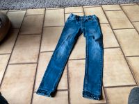 S Oliver Mädchenjeans Gr. 140 Berlin - Neukölln Vorschau