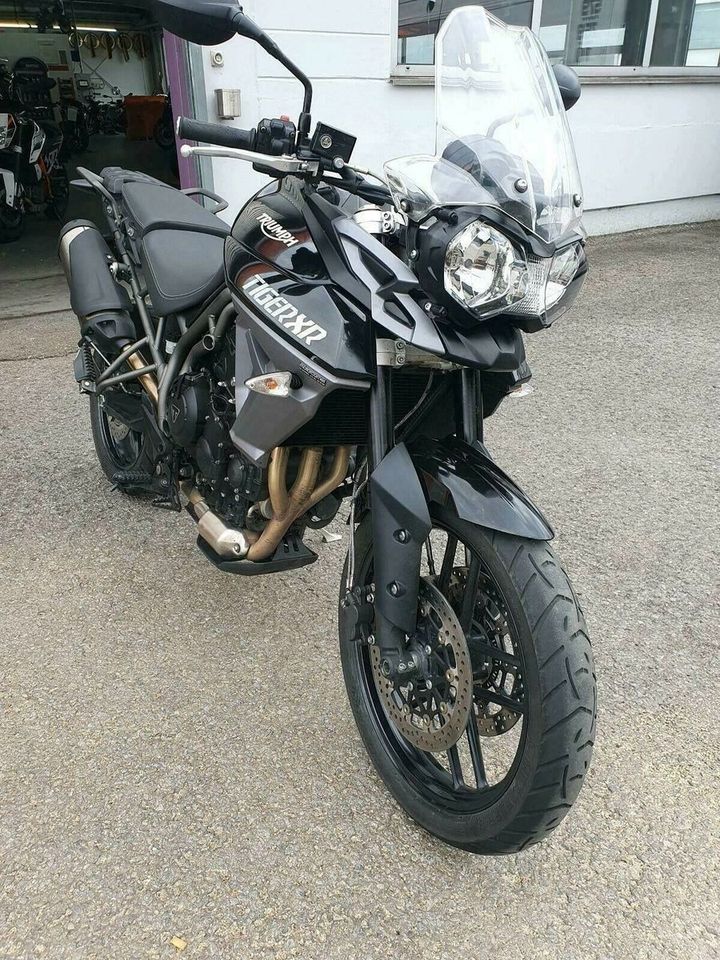 TRIUMPH Tiger 800 XR in Winnenden