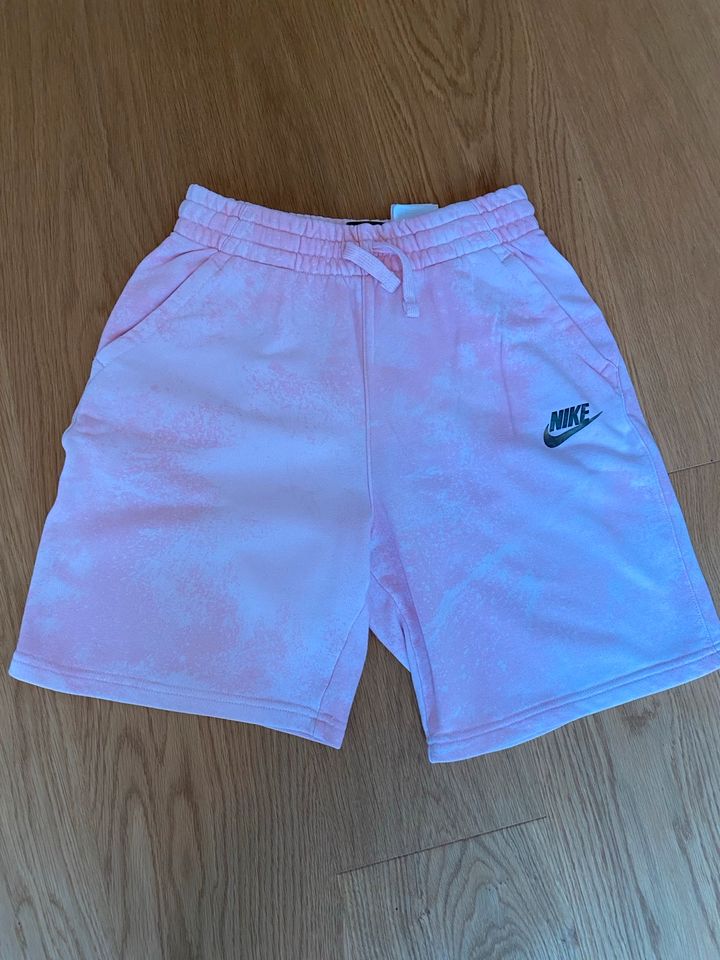 Nike Shorts und Jogginghose Gr 164 (XL) ❤️ in Ratingen