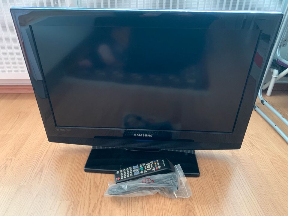 Samsung Fernseher LE26B350F1W in Wülfrath