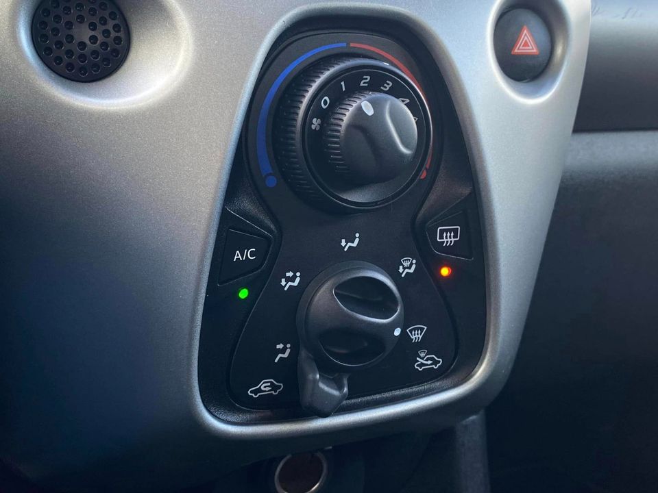 Peugeot 108 Active/TÜV NEU/KLIMA/START-STOP in Großefehn