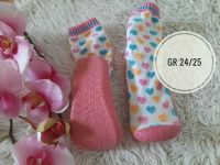 Badesocken Badeschuhe Badeschlappen Hausschuhe Sommer Schuhe 24/2 Niedersachsen - Garbsen Vorschau